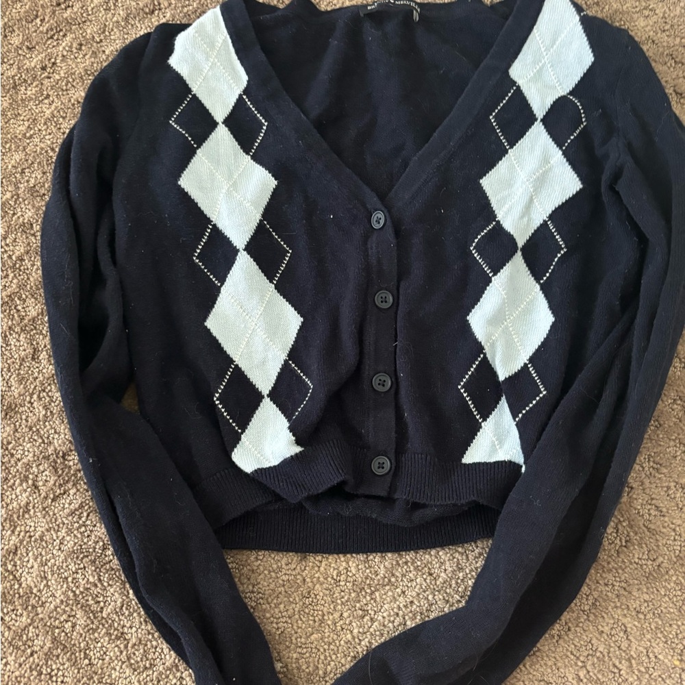 Black and White Cardigan Sweater with V-neck and Cropped Length